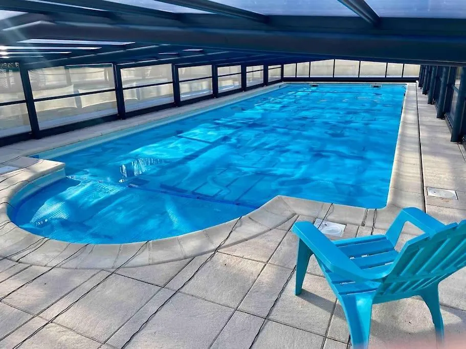 Holiday home Gite Arvor 6P, Piscine Ou Jacuzzi Saint-Evarzec France