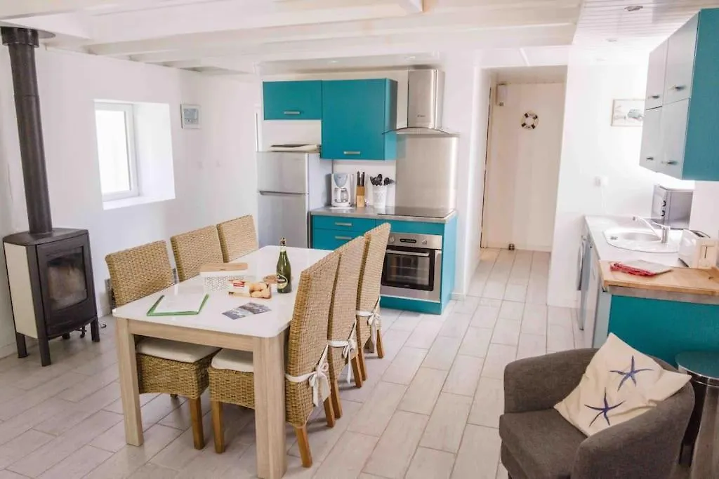 Gite Arvor 6P, Piscine Ou Jacuzzi Saint-Evarzec Holiday home