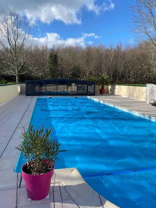Gite Arvor 6P, Piscine Ou Jacuzzi Saint-Evarzec Holiday home